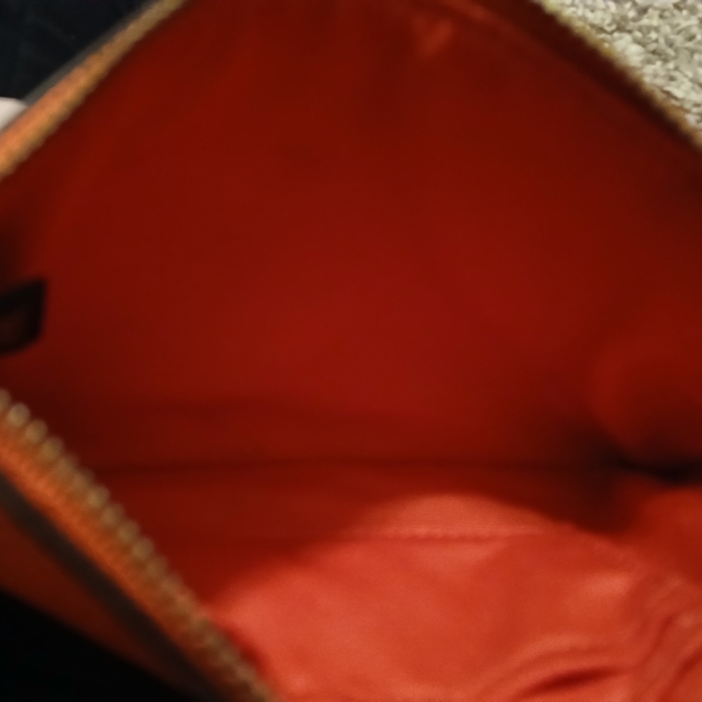 ❤️ Coach Red Leather Wristlet | Classic Zip Pouch | Timeless & Chic ❤️ - Picture 5 of 8